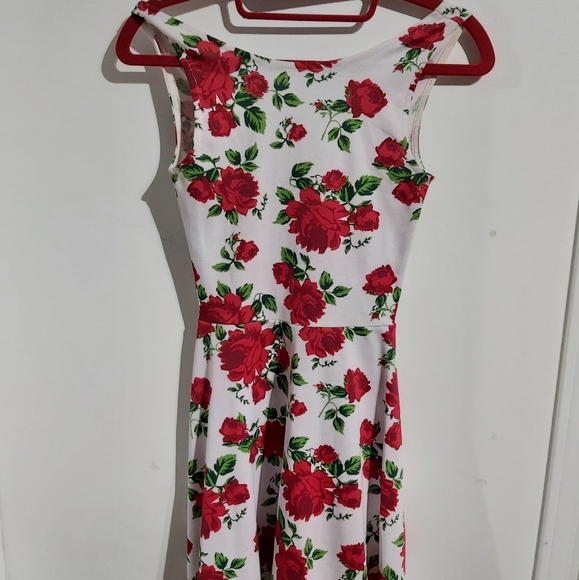 Floral dress - Picture 2 of 3